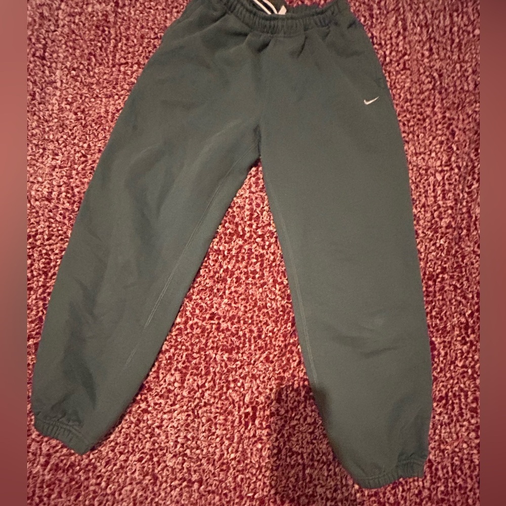 Nike heavy weight, oversized; size large sweatpants